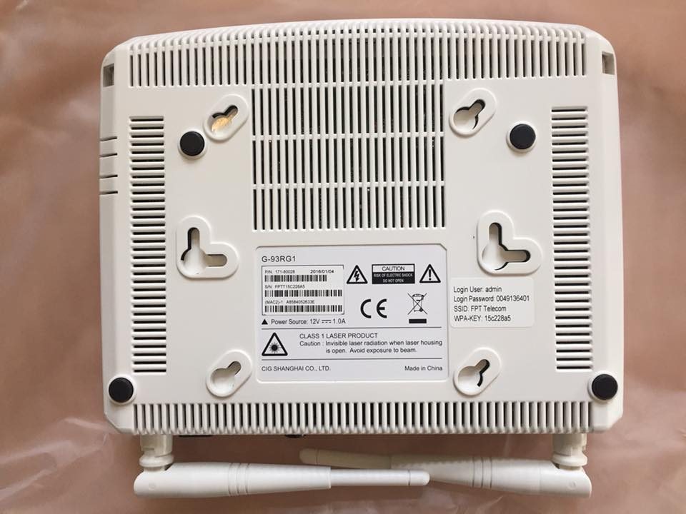 Mặt dưới Modem WiFi 2 râu G-93GR1